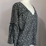 River Island  White & Black Floral Flared Sleeve V Neck Blouse Size US 8 Photo 1
