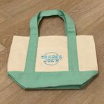 Trader Joe’s Viral Mini Pastel Green Canvas Tote New Without Tag Photo 2