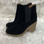 Urban Outfitters  Black Suede Posey Gumsole Boots D21 Photo 2