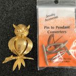 Gold Vintage Owl Brooch Pin Photo 5