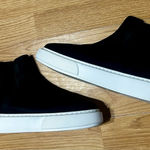 Women 7.5 J slides Black High top Sneakers with chunky White platform Soles Photo 0