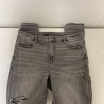 American Eagle  hi-rise Jegging Grey distressed jeans. Photo 6