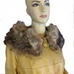 VINTAGE 1970'S BROWN LEATHER WITH BROWN FOX FUR COLLAR TRENCH COAT (S) Photo 9