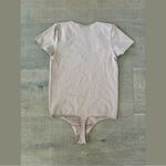 SKIMS  nude beige short sleeve fitted thong bodysuit Photo 2