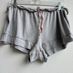 Eberjay Eberjey Gray Floral Trim Button Down Short Sleeve Pajama Set Size Small? Medium? Photo 6