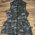 Maurice's Camo vest Photo 0