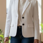 Jones Studio  SEPARATES VANILLA LINED BLAZER WITH 3 BUTTONS SIZE 4 Photo 0