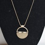 Source Unknown Classic Casual Gold Tone Semi Circle Ajustable Length Chic Necklace Photo 0