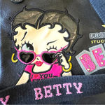 Betty Boop Crossbody Bag - Black & Pink Photo 15