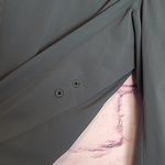 prAna  GRAY SHIRRED OPEN SIDE KNEE CAPRI ADJUSTABLE BELT WAIST PANTS WOMENS 2 Photo 6