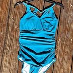 Cupshe Halter One Piece Swimsuit Photo 0
