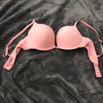 Daisy Fuentes  Pink Bra 36D Photo 12