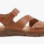 Easy Spirit NEW Mavey Medium Brown Leather Sandals, Size 7, New in Box Photo 0