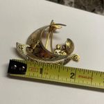 Signed SPAIN Vintage Faux Damascene Sail Boat with Couple with Umbrella Brooch Photo 6