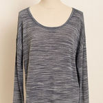 Olive & Oak  SZ LG loose-fitting textured blouse Photo 0