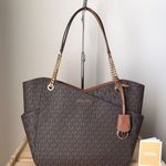 Michael Kors Purse Photo 0