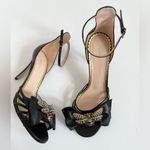 Gucci Black Nappa Leather Charlotte Queen Margaret bee embellished heels EU 38.5 Photo 1