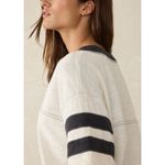 Faherty  Sunwashed Slub Varsity Tee Organic Cotton V Neck Size M Navy Stripes Photo 2