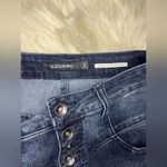 Blackheart  Indigo V stitch button fly denim shorts sz 3 Photo 2