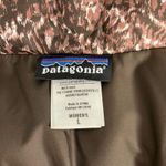 Patagonia  Brown Paisley Hooded Down Puffer Vest Zip Up Women’s Size Large Photo 6