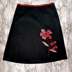 Speechless  Womens Size 9 Red Flower Embroidered Black Skirt Picnicore Craftcore Photo 0