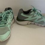 FILA  Athletic Shoes Gray White Women’s Size 5 Excellent  Condition Comfortable Photo 0