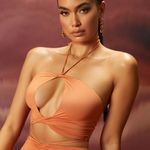 Oh Polly Keyhole Halter Neck Crop Top Photo 0