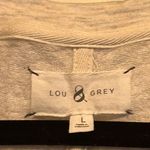 Lou & grey | Basic Short Sleeved Light Grey Top Deep V-Neck Back Seam Size Large Photo 2