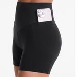 Oysho  - 10cm Compressive pocket high rise hot pants Photo 5