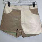 Le lis  Color Block faux Leather Shorts NWT SZ S Photo 0