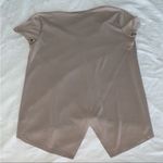 BCBG MAXAZRIA BEIGE SHORT SLEEVE SCALLOPED NECK BACK CROSSOVER SHORT TEE MEDIUM Photo 2