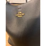 Coach Town Bucket Bag Black Pebbled Leather 9122 Gold Hardware Photo 4