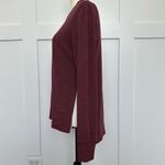 Alo Yoga Glimpse Split Hem Pullover Photo 1