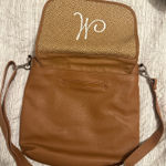 ThirtyOne Boutique Thirty One Crossbody Bag w Adjustable Strap and Flap Photo 2