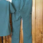 FIGS Moss green scrub set size XS/S nursing doctor scrub set straight leg pants Photo 1