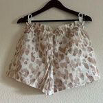 Bella Dahl NWT Ruffle Waist Short in Mojave Spots Print Size Small Photo 8