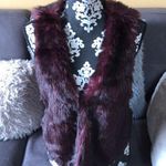Me Jane Burgundy Faux Fur Vest Size M Photo 0