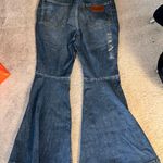 Wrangler Flare Jeans Photo 2