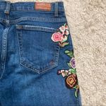 ZARA WOMAN Bootcut Embroidered Floral Jeans Ladybug Size 2 Cropped Novelty Cute Photo 8