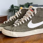 Nike Women’s  Mid ‘77 Blazer High Top Size 7 Olive Green Holiday Gift Shoe Photo 0