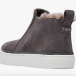 Toms NWT Bryce Grey Leather Suede Faux Fur Slip On Sneaker Pavement Gray Photo 1