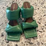 ALOHAS Revolve  Twist Strap Mules In Evergreen Size 7,5 Photo 8