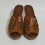 Francesca's Collections Indigo Rd. Kairri Cutout Platform Slides – Size 8½ Brown Photo 5