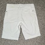 Lincoln Outfitters Women's White Comfort Flex Denim Shorts Size 8 Photo 3