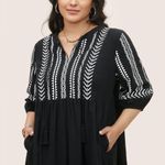 Bloomchic  Geometric Bandana Print Knot Neck Tassel Trim Dress Photo 3