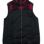 Bass women’s vest size small winter perfect! Black Photo 0