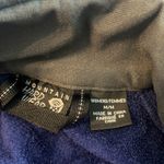 Mountain Hardwear  WOMEN'S MEDIUM Polyester Tech Fleece Vest Blue/Black #192 Photo 6