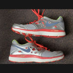 Nike - Dual Fusion Lite Silver Red Running Shoes - Women's Size 6 - 599560-001 Photo 2
