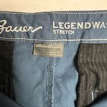 Eddie Bauer  Womens  Mid-rise Rise Boyfriend Legend Wash Stretch Shorts Sz 10 Photo 6