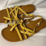 Franco Sarto  Mustard Yellow Leather Thong Toe Capture Sandals Size‎ 8 Photo 0